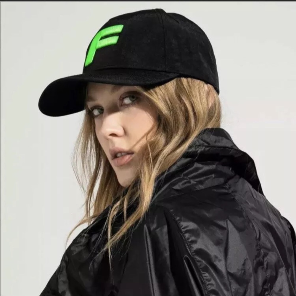Fenty x Puma hat! Never worn